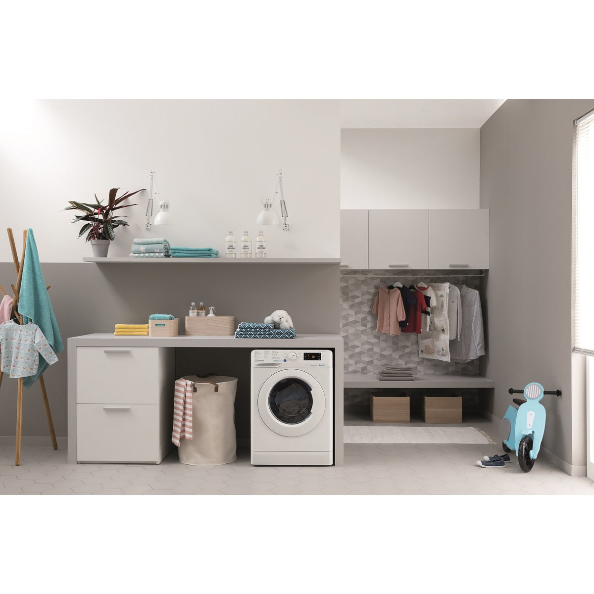 Lave linge hublot INDESIT BWEW81284XWFRN Reconditionné
