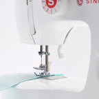 Machine à coudre SINGER MC Start 413556