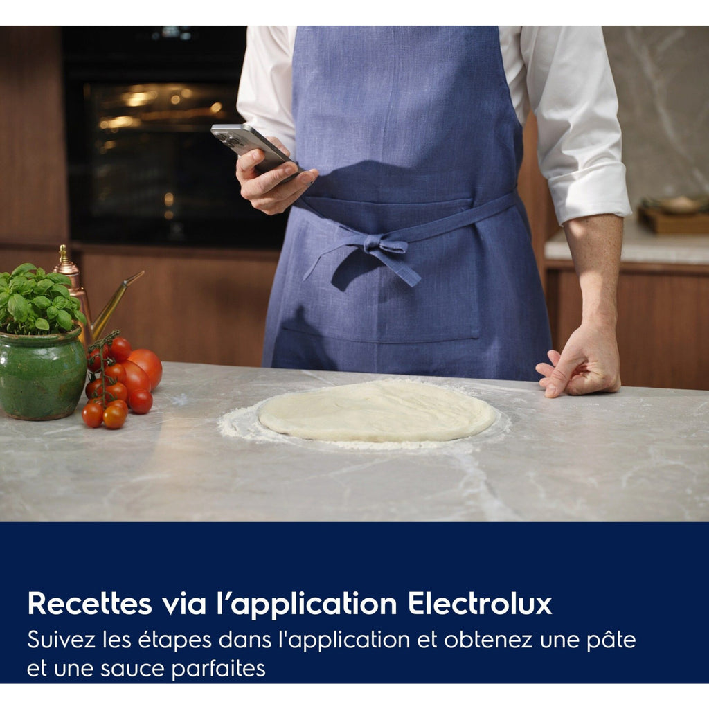 Four encastrable ELECTROLUX EOX8P38WZ - Pyrolyse - Chaleur pulsée - Écran tactile - Rails télescopiques - Fonction Pizza Expert