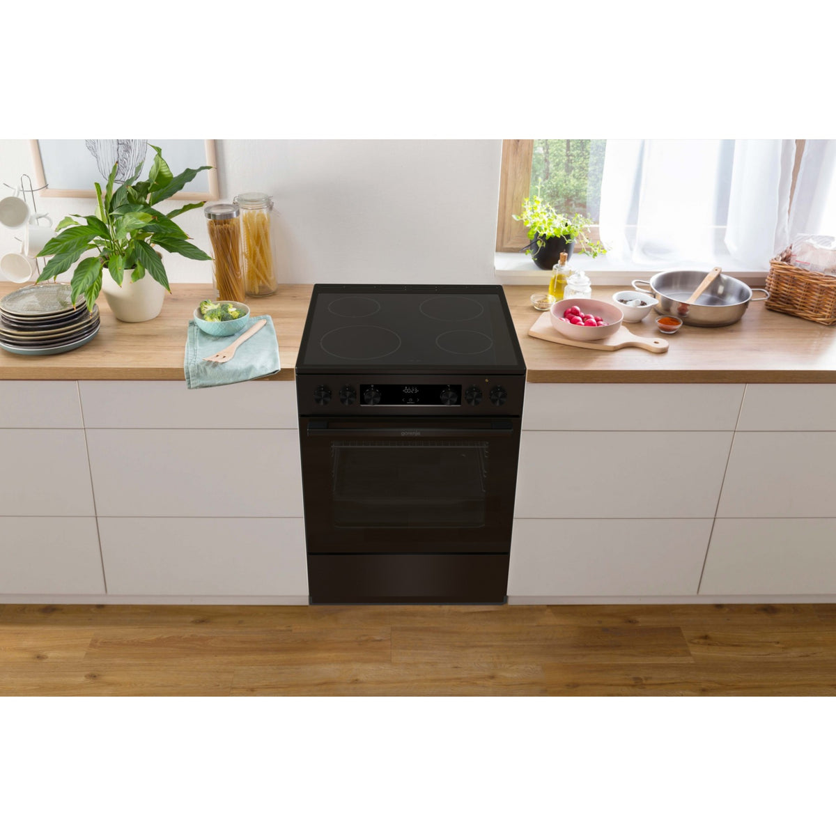 Cuisinière vitrocéramique GORENJE GEC6C40BG