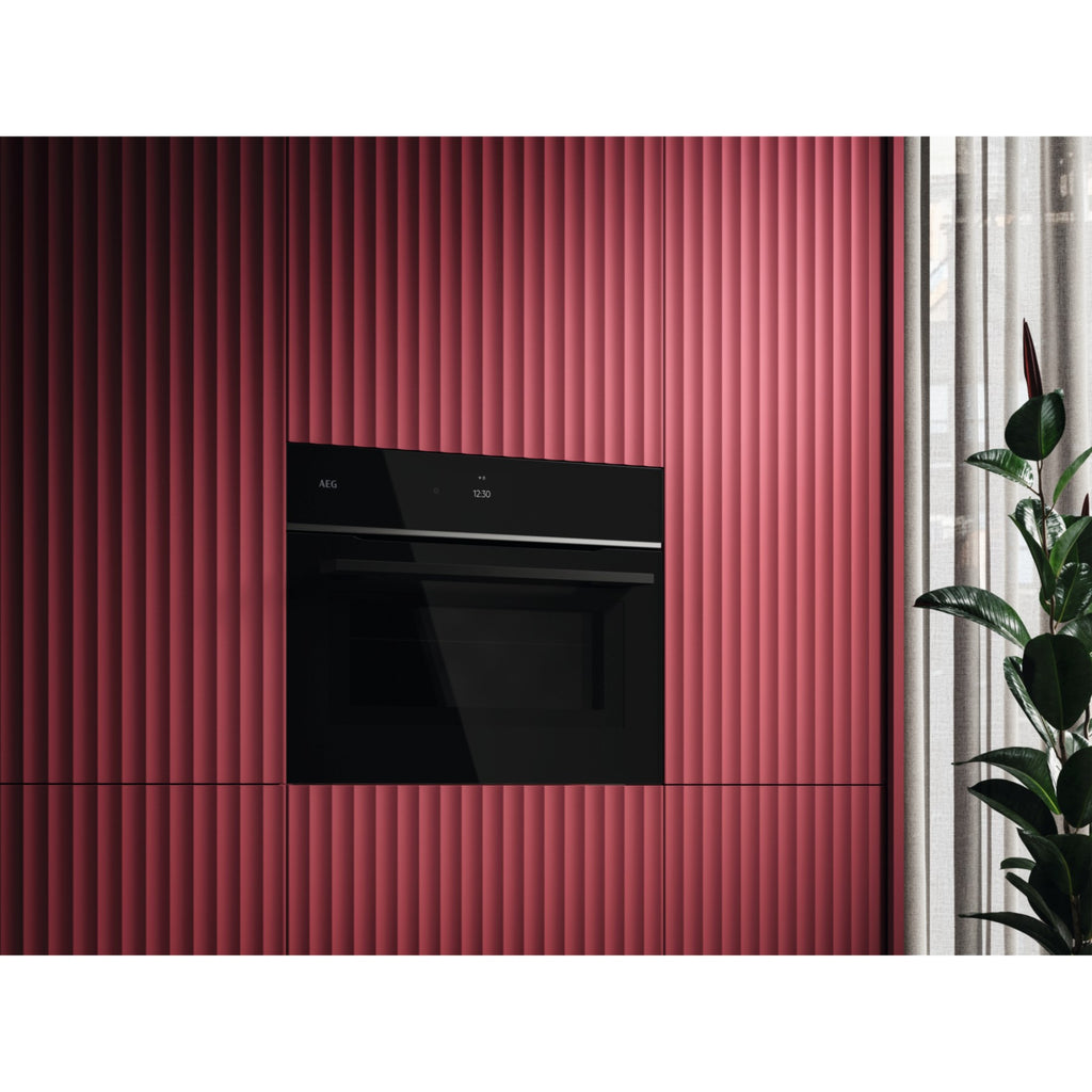 Four micro onde combiné AEG TM7NK721B - Combiné micro-ondes - Écran tactile